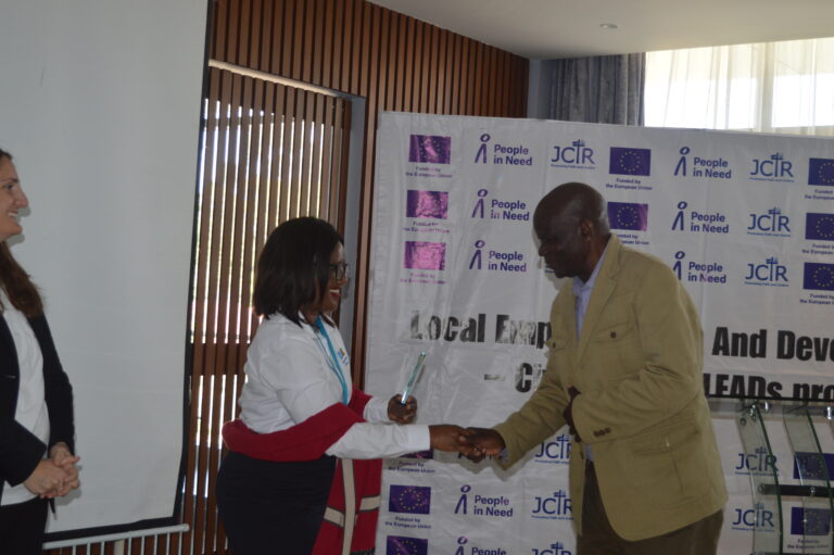 Under the Local Empowerment and Development - Civil Society (CS LEAD) project, PIN is transforming Zambia's civil society sector. In partnership with JCTR and Support for the European Union, we held a Grants Awards Ceremony in Lusaka, where we presented grants meant to support more inclusive governance and sustainable development outcomes at the local level for local CSOs.