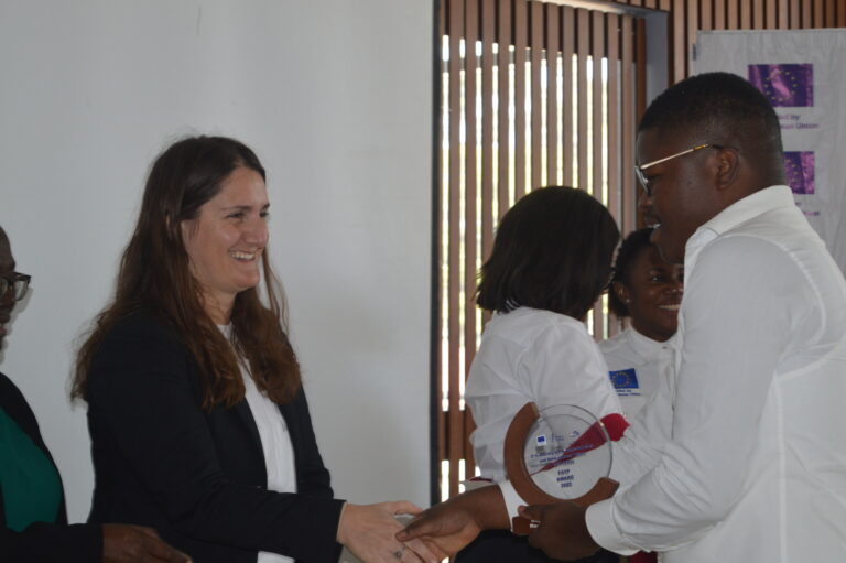 Under the Local Empowerment and Development - Civil Society (CS LEAD) project, PIN is transforming Zambia's civil society sector. In partnership with JCTR and Support for the European Union, we held a Grants Awards Ceremony in Lusaka, where we presented grants meant to support more inclusive governance and sustainable development outcomes at the local level for local CSOs.